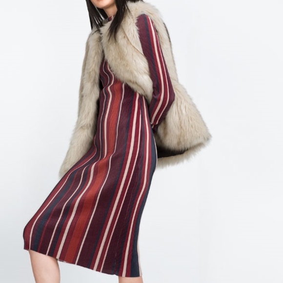 ZARA  Faux Fur Waistcoat:Ice, US S, M/EUR S, M - Picture 2 of 7